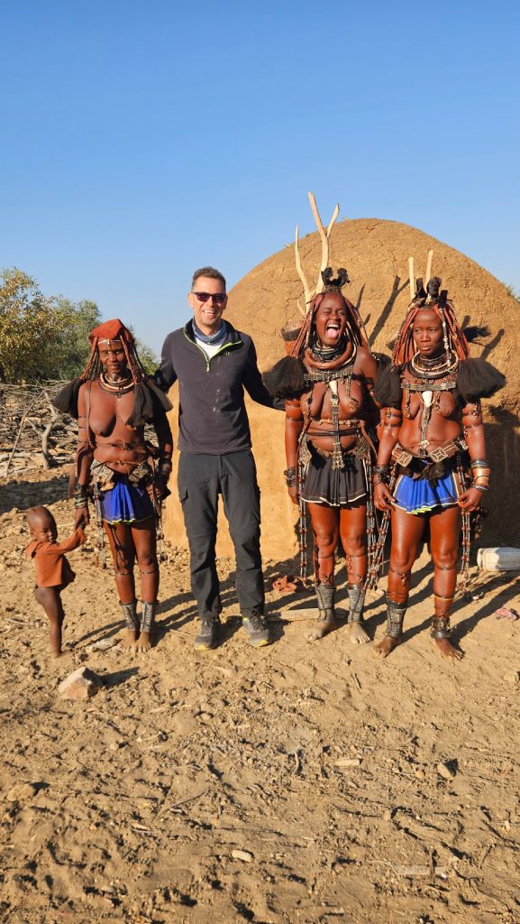Himba_village_Rok