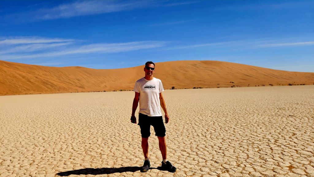 Deadvlei_salt_pan_Rok