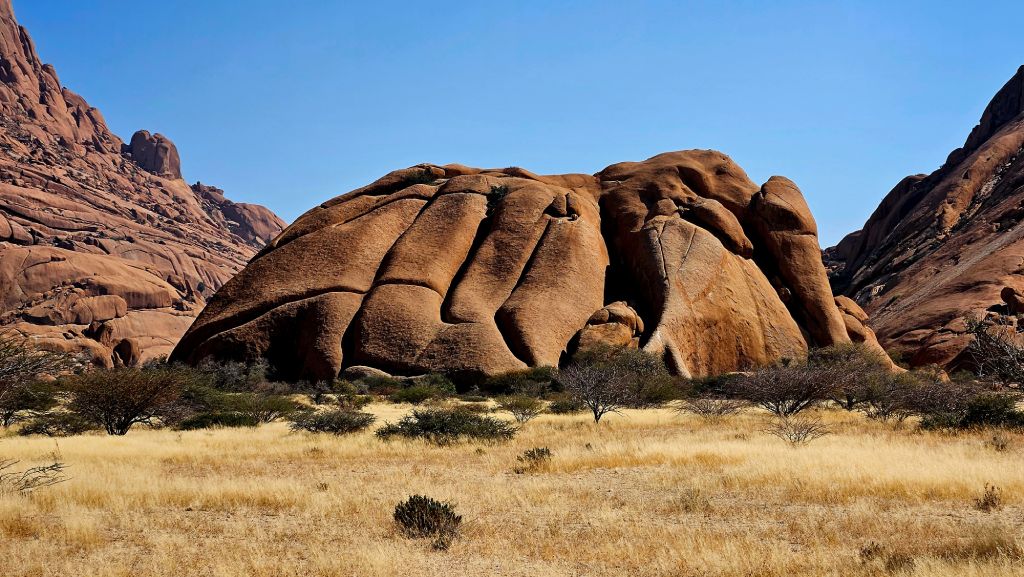 Namibia_Spitzkoppe_rock