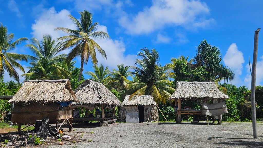 Abaiang_traditional_village_scene