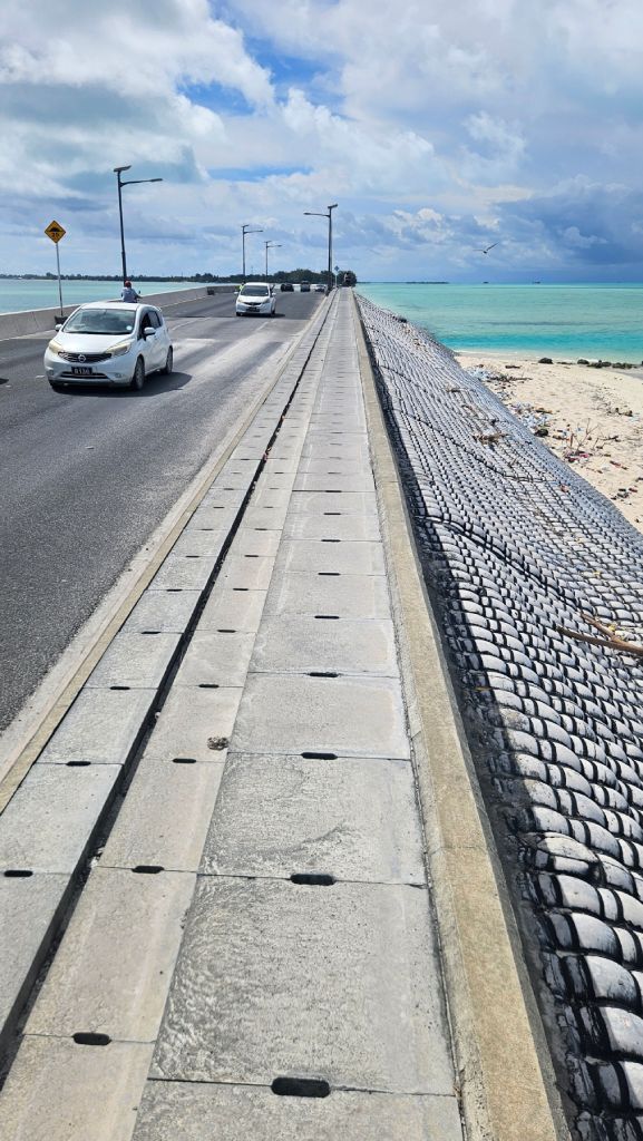 Tarawa_coastal_roadway
