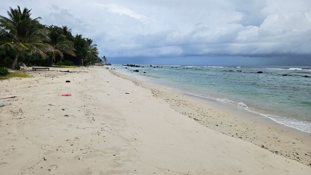 Yaren_beach