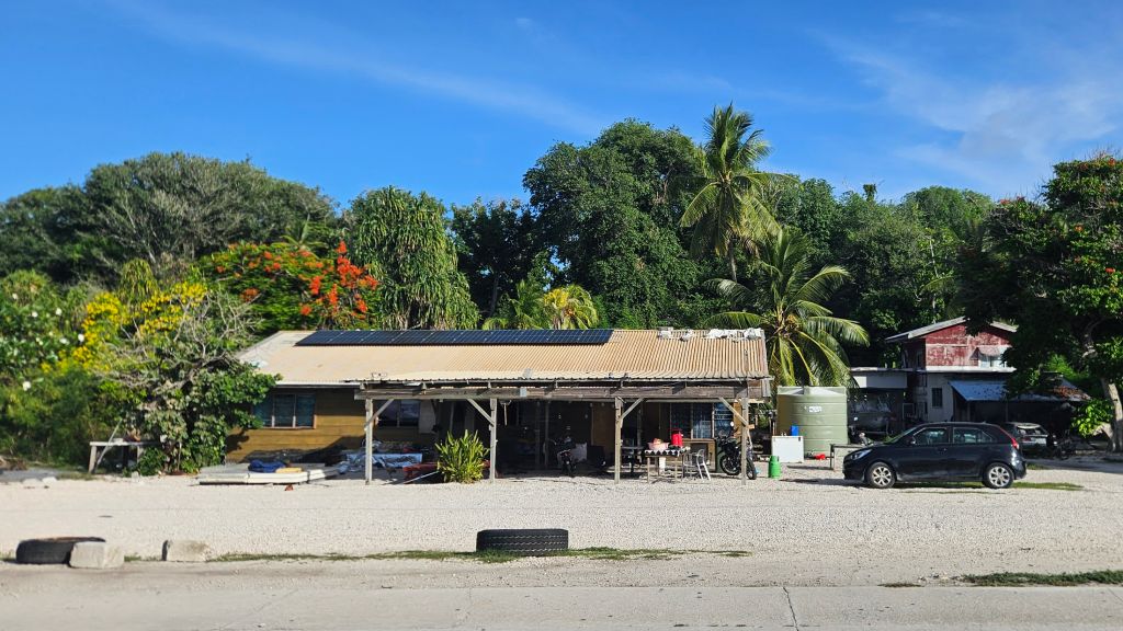 Nauru_residential_house