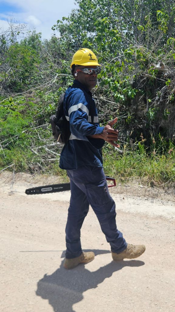 Nauru_worker