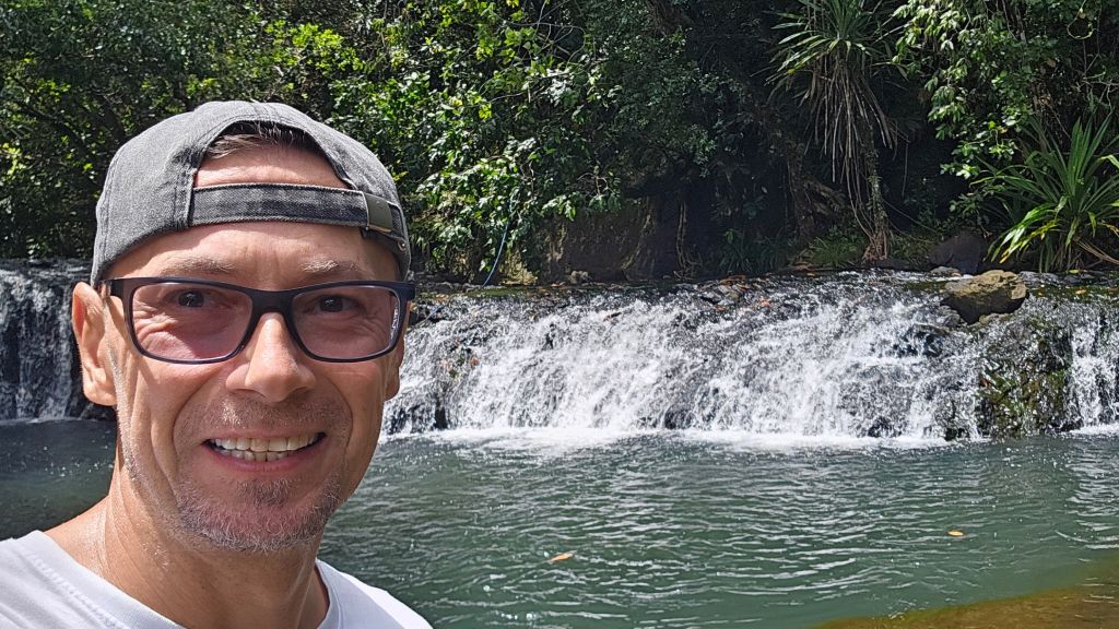 Babeldaob_waterfalls_Rok