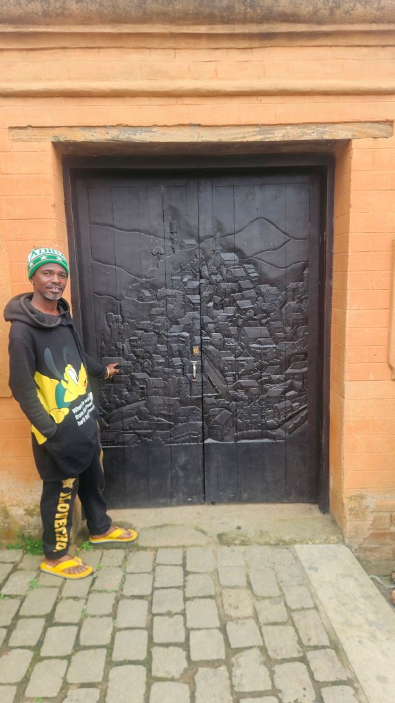 Fianarantsoa_house_door