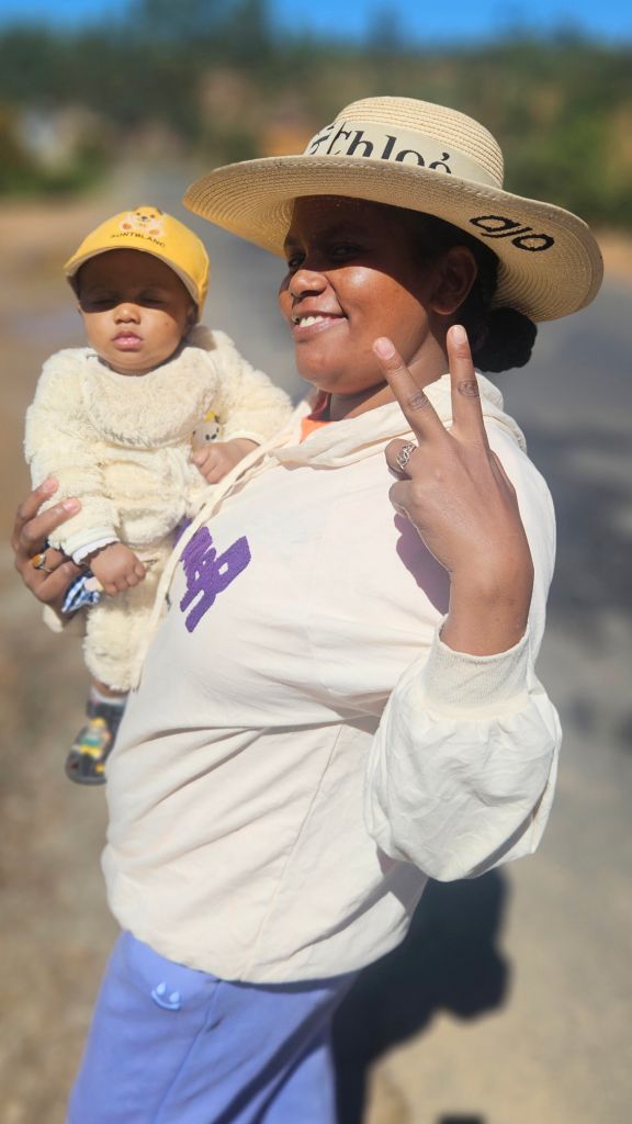 Mum_with_daughter