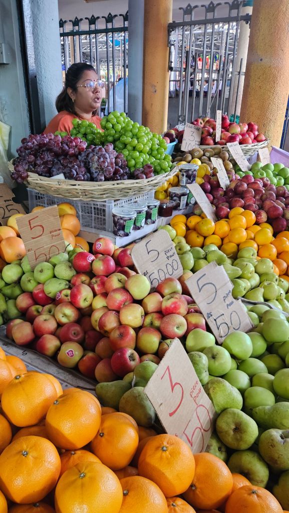 Mahebourg_market