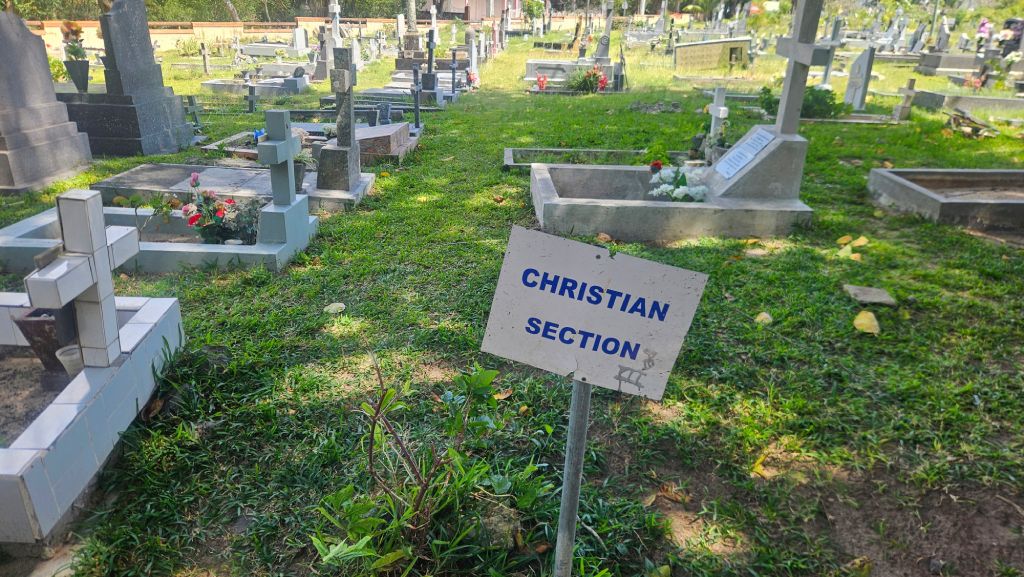 Cemetery_Christian_section