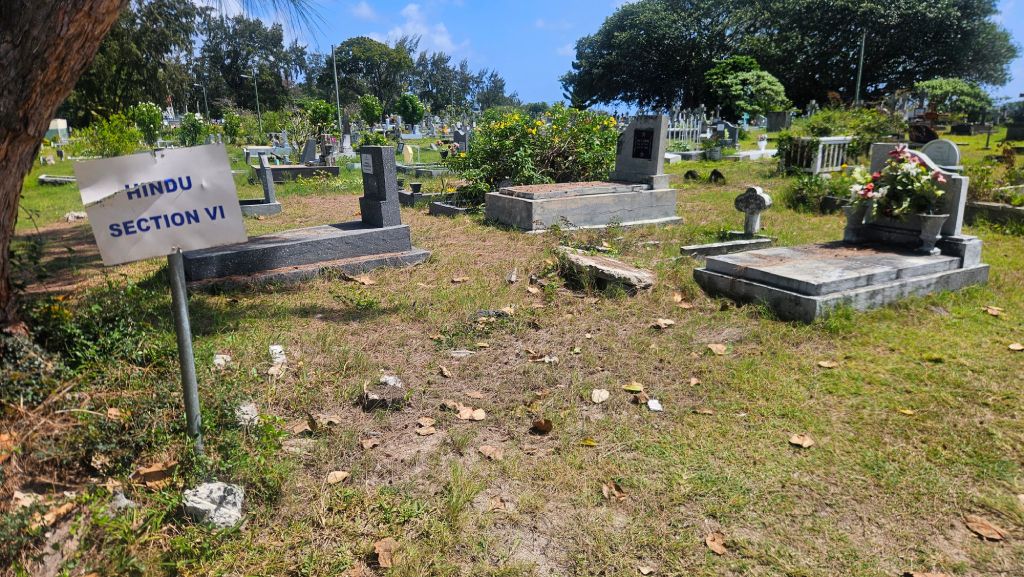 Cemetery_hindu_section